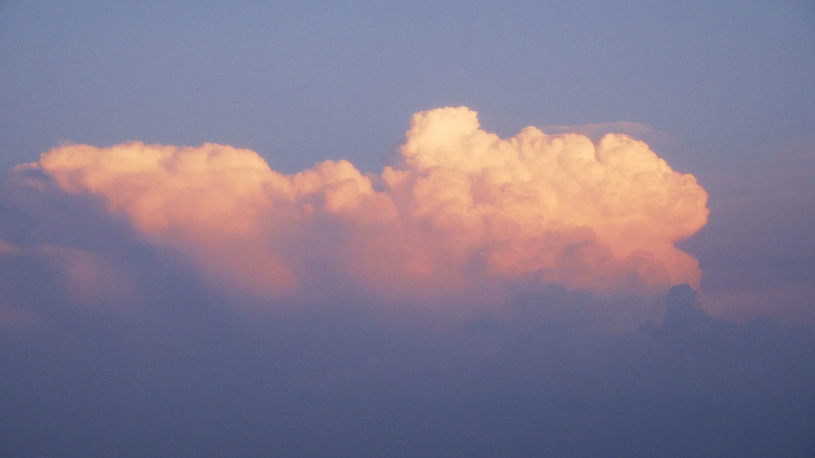 titelbild einer wolke für den experimentalfilm 